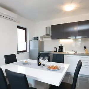 Dević Sukošan